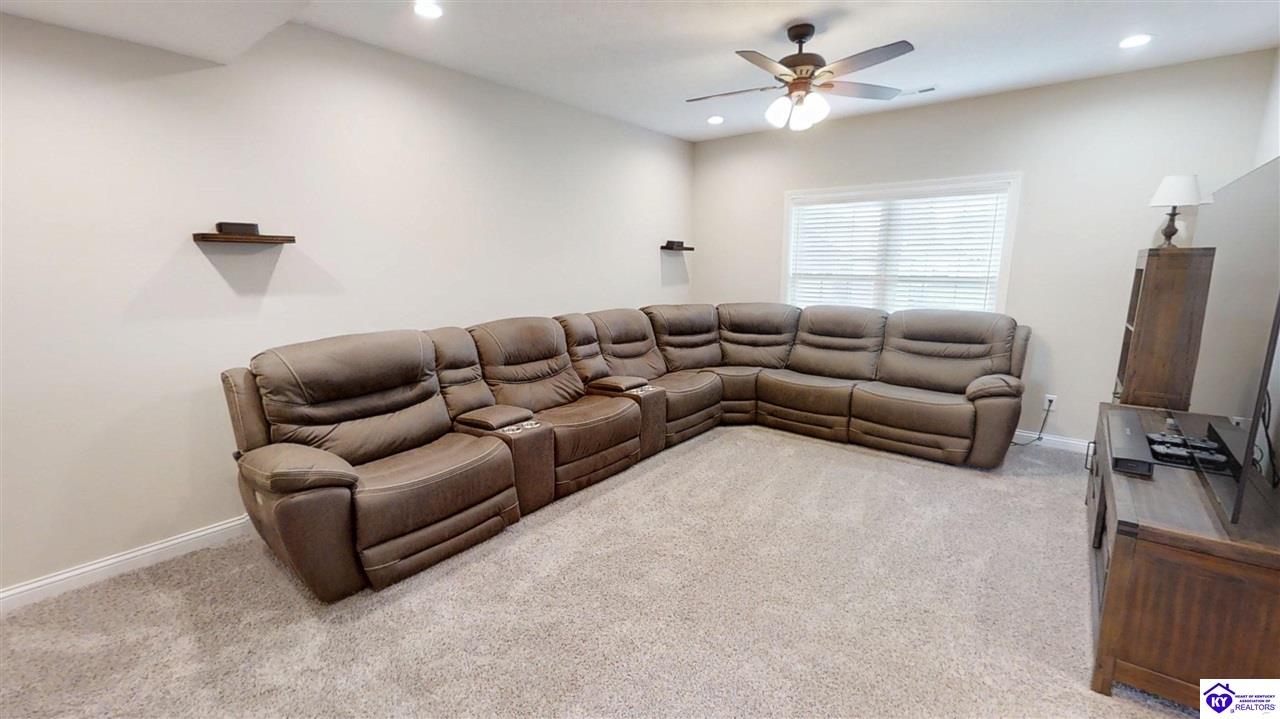 Listing Picture 302 Turner Court Vine Grove, KY 40175 MLS HK25001699