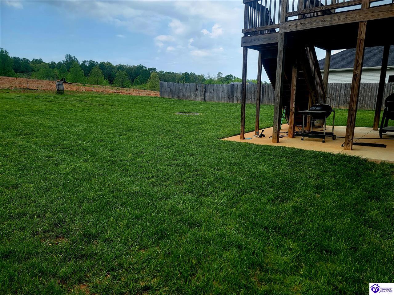 Listing Picture 302 Turner Court Vine Grove, KY 40175 MLS HK25001699