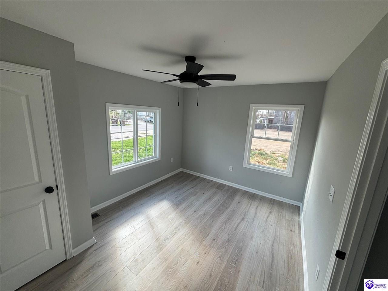 Listing Picture 125 Frank Street Elizabethtown, KY 42701 MLS HK25001714