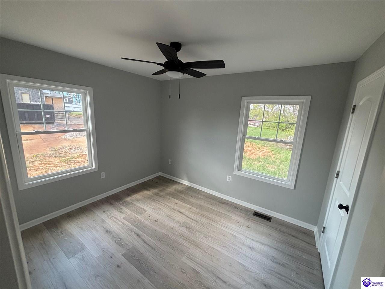 Listing Picture 125 Frank Street Elizabethtown, KY 42701 MLS HK25001714