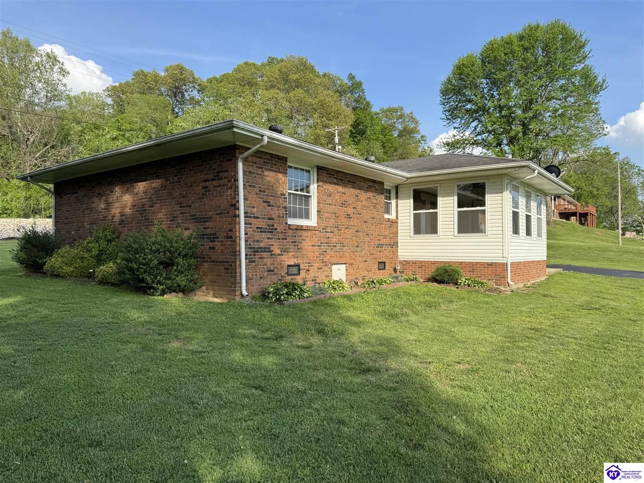 Listing Picture 911 Elm Street Cloverport, KY 40111 MLS HK25001716