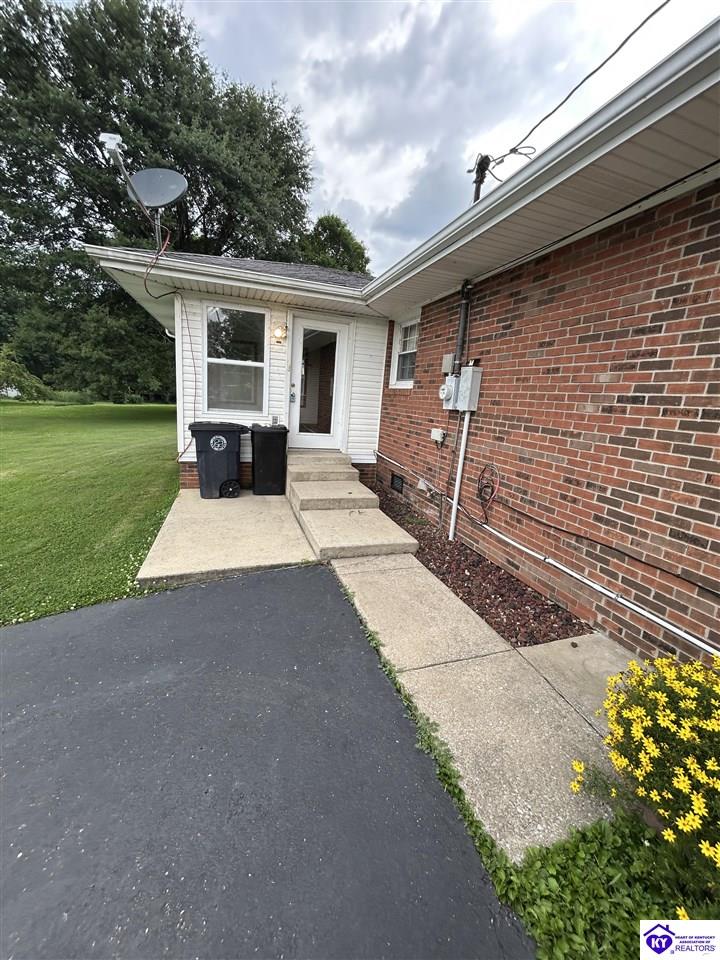 Listing Picture 911 Elm Street Cloverport, KY 40111 MLS HK25001716