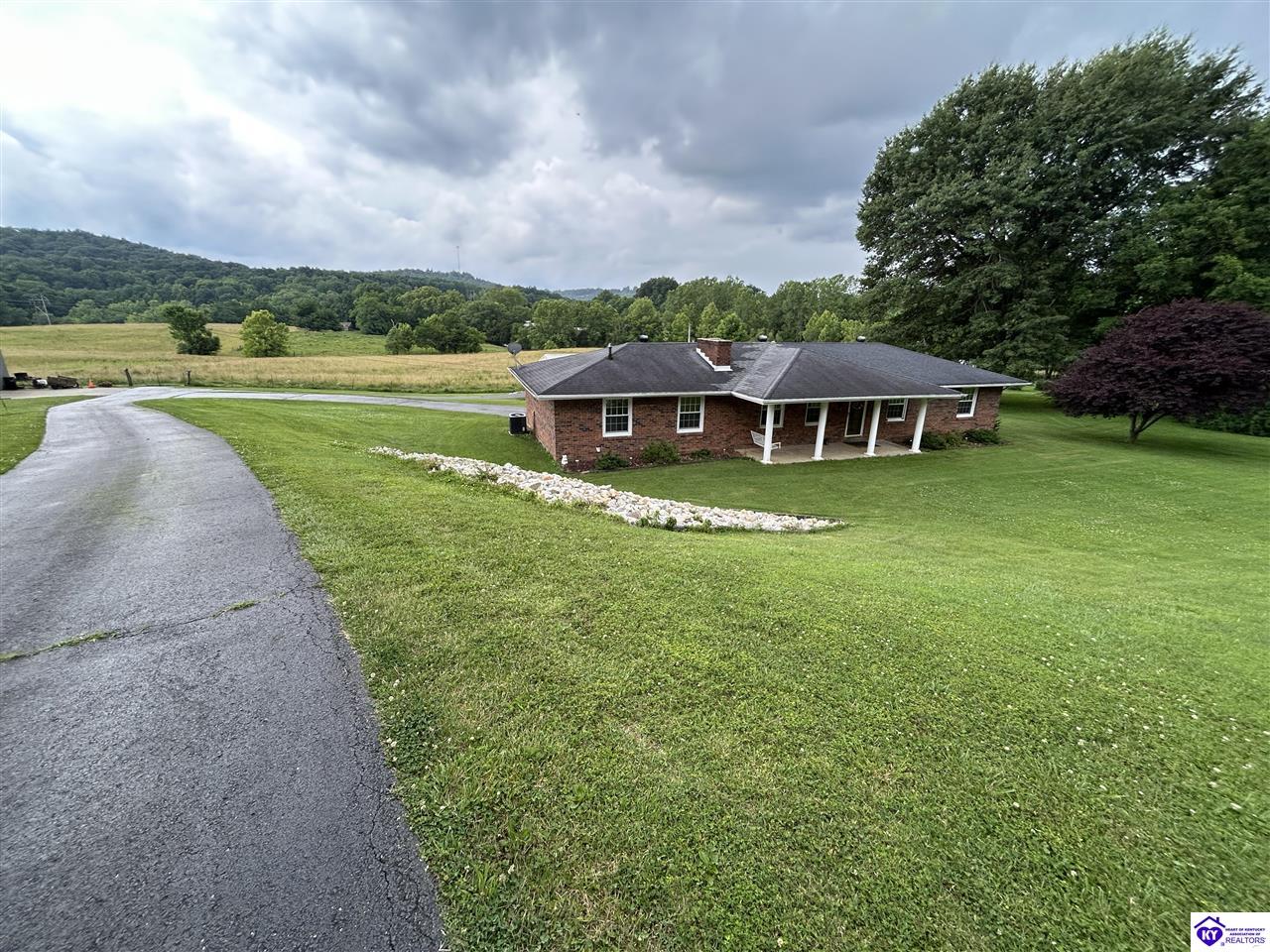 Listing Picture 911 Elm Street Cloverport, KY 40111 MLS HK25001716