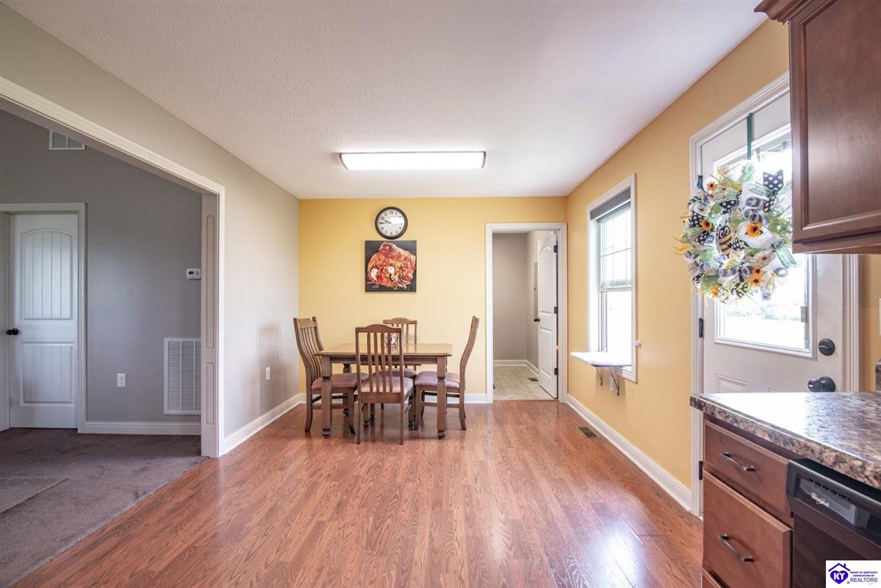 Listing Picture 450 Rolling Way Smiths Grove, KY 42171 MLS HK25001726