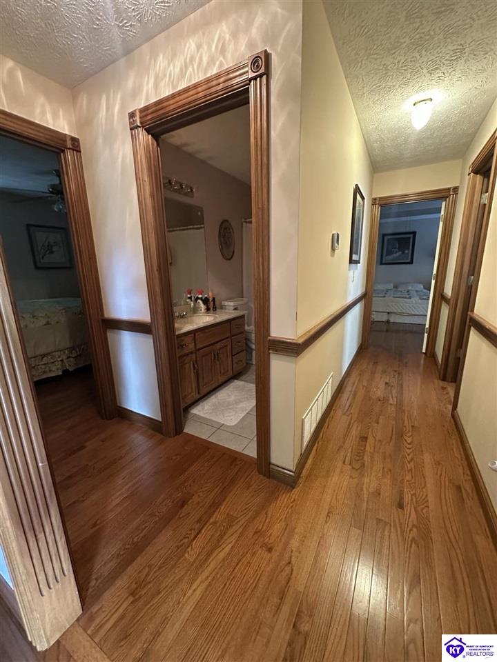 Listing Picture 615 Forest Hills Drive Campbellsville, KY 42718 MLS HK25001739