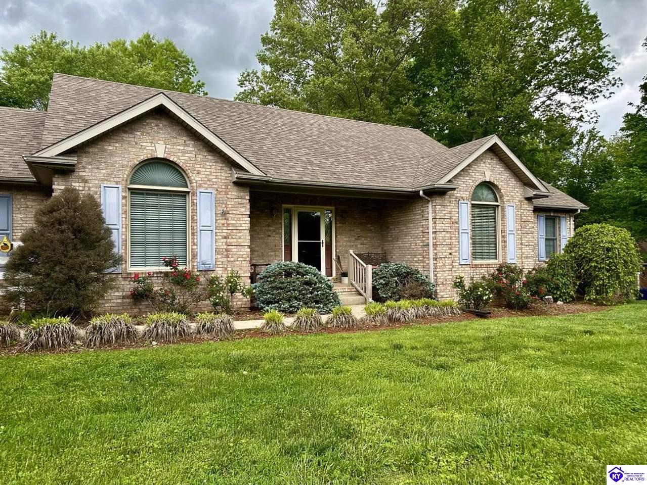 Listing Picture 615 Forest Hills Drive Campbellsville, KY 42718 MLS HK25001739