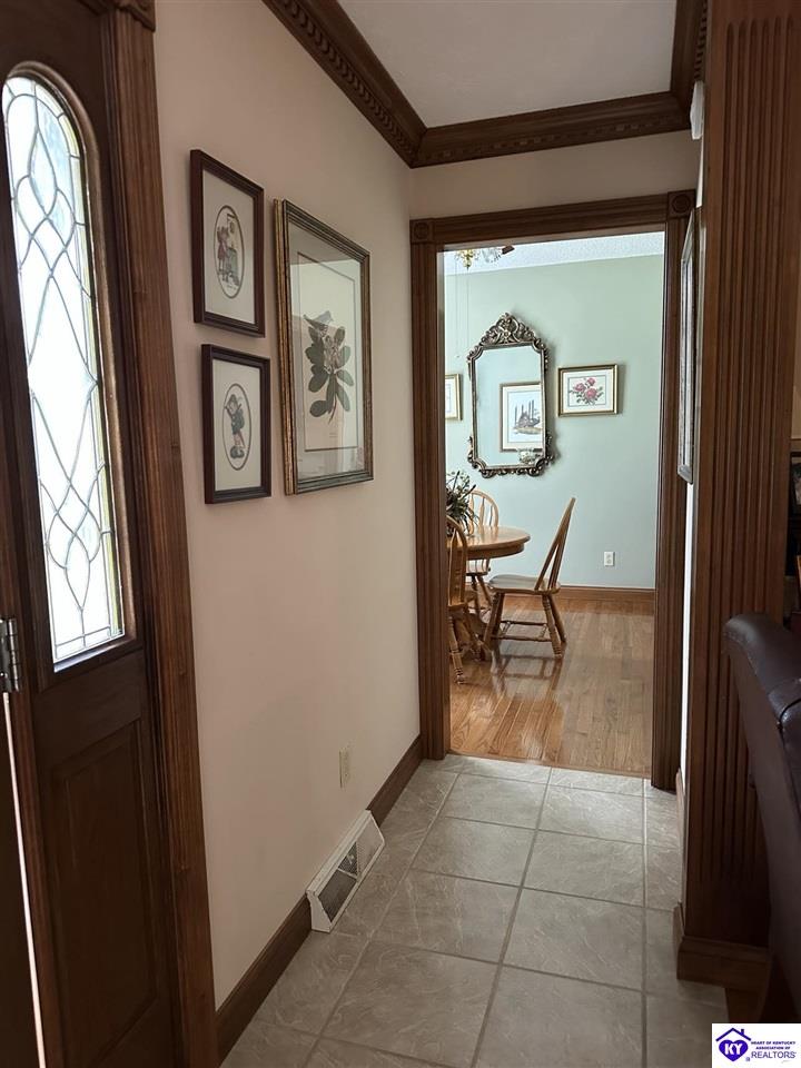 Listing Picture 615 Forest Hills Drive Campbellsville, KY 42718 MLS HK25001739