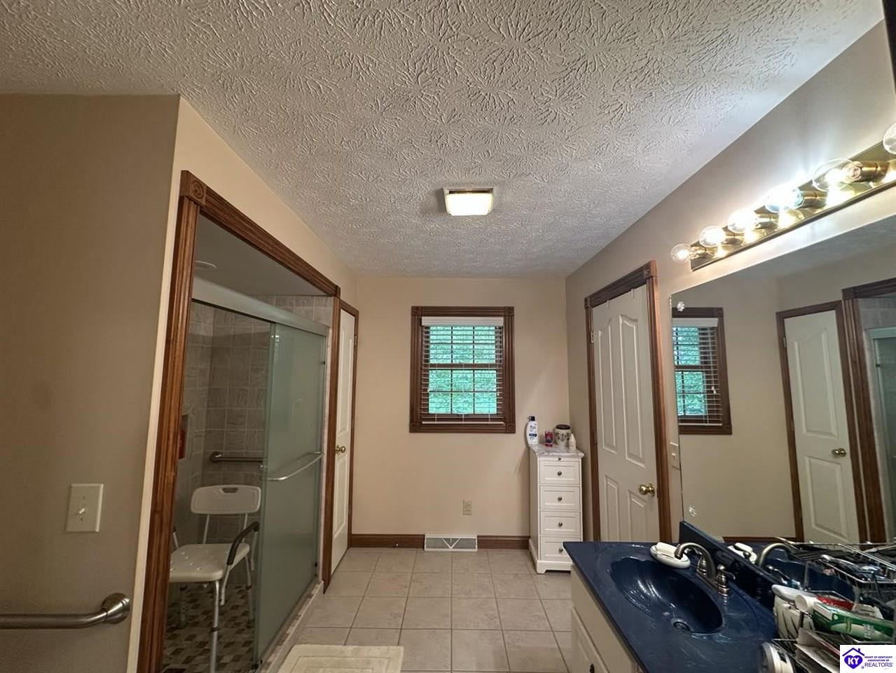 Listing Picture 615 Forest Hills Drive Campbellsville, KY 42718 MLS HK25001739