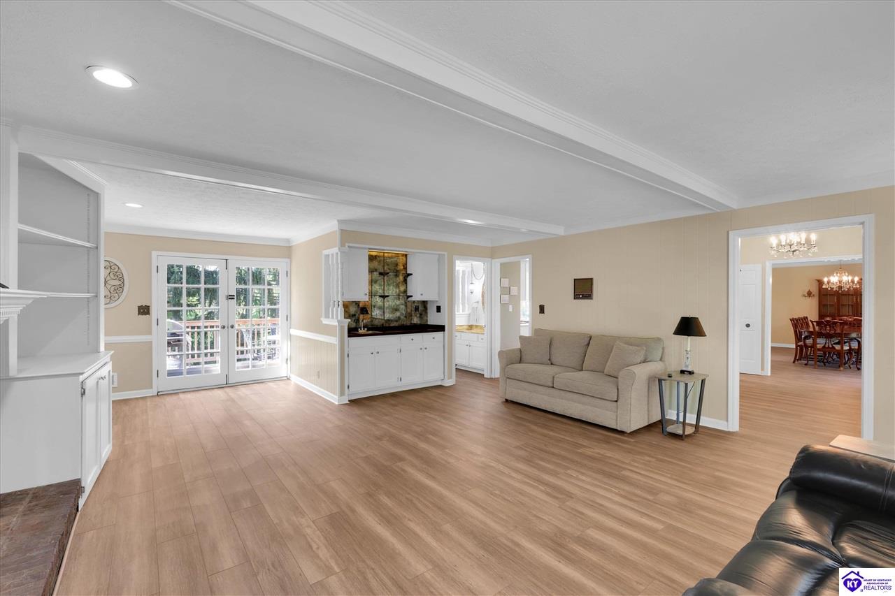 Listing Picture 512 Pennyroyal Way Louisville, KY 40223 MLS HK25001742