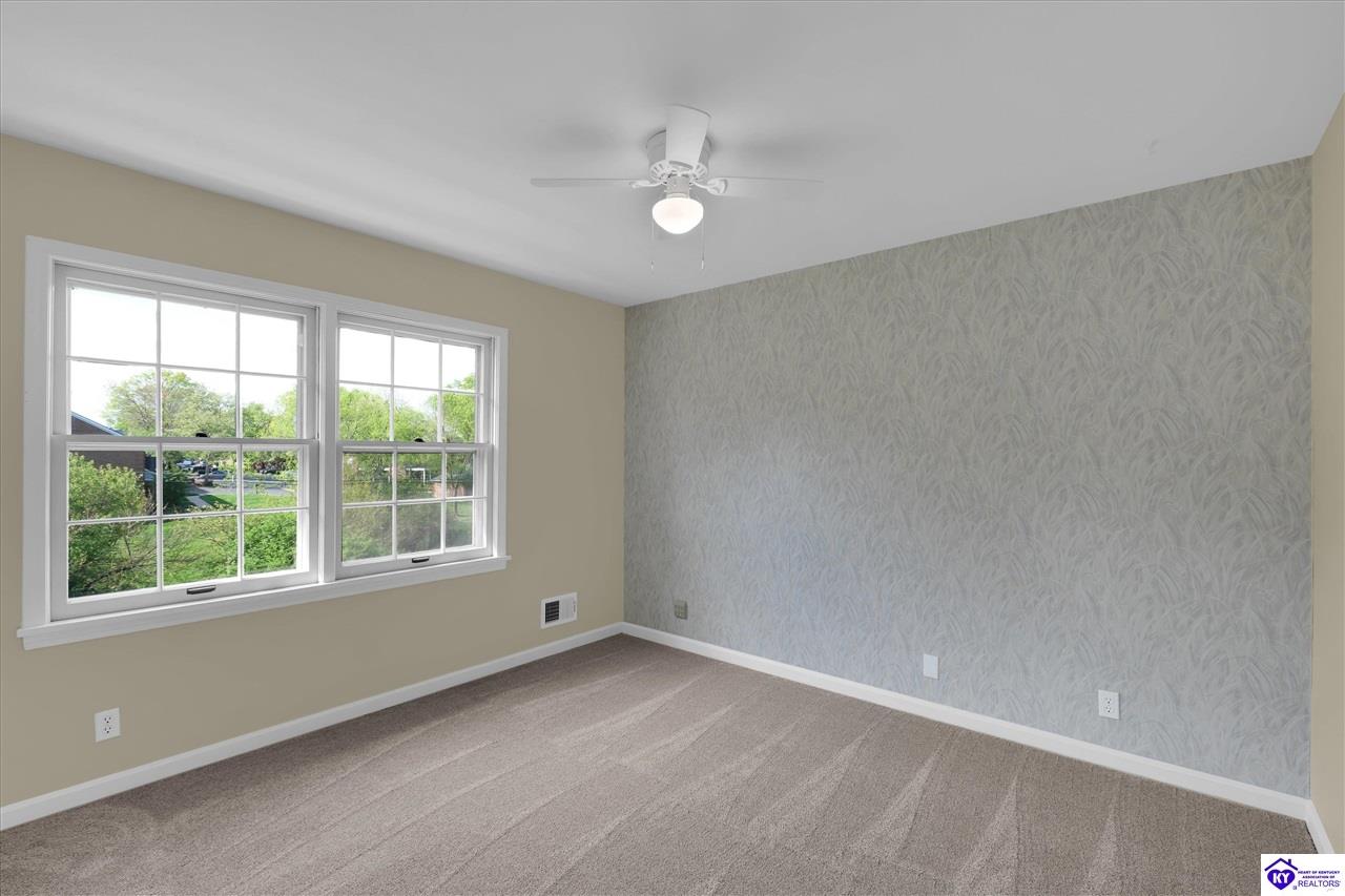 Listing Picture 512 Pennyroyal Way Louisville, KY 40223 MLS HK25001742