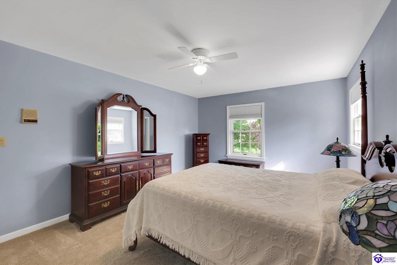 Listing Picture 512 Pennyroyal Way Louisville, KY 40223 MLS HK25001742