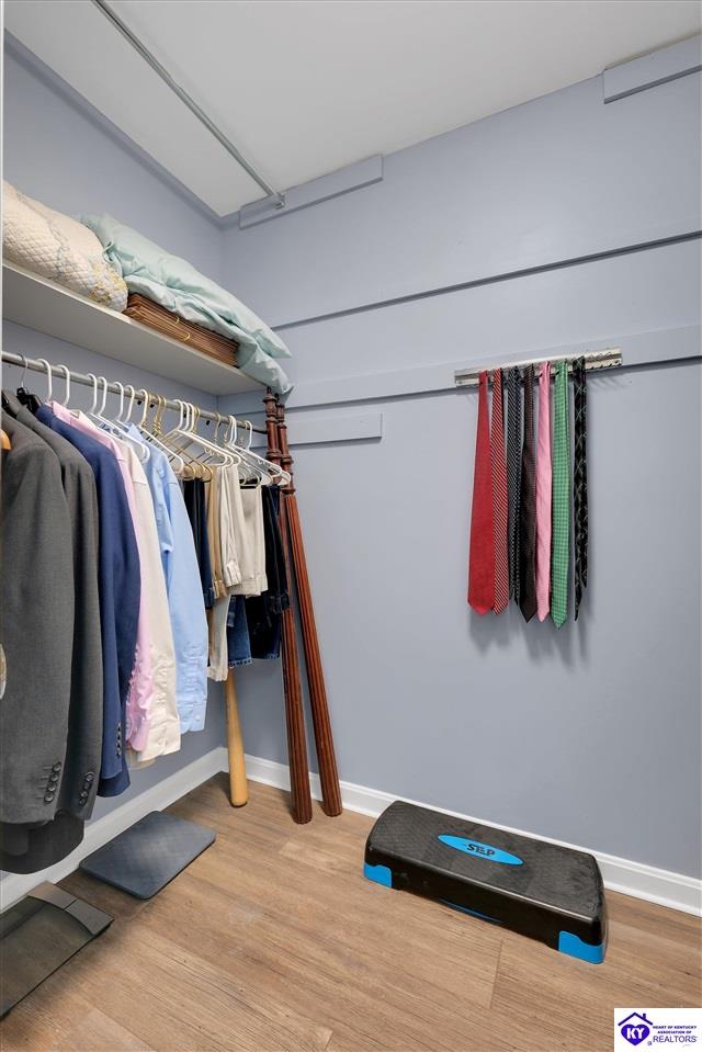 Listing Picture 512 Pennyroyal Way Louisville, KY 40223 MLS HK25001742