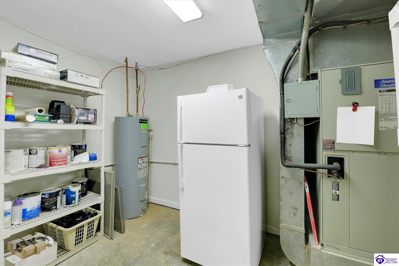 Listing Picture 512 Pennyroyal Way Louisville, KY 40223 MLS HK25001742