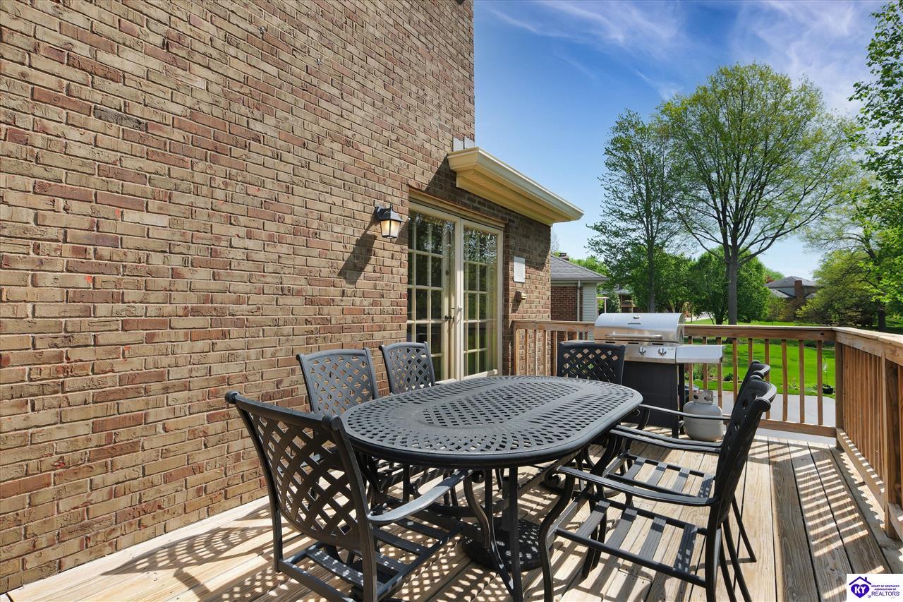 Listing Picture 512 Pennyroyal Way Louisville, KY 40223 MLS HK25001742