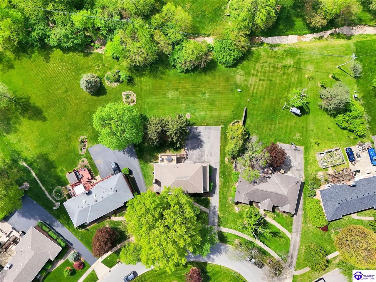 Listing Picture 512 Pennyroyal Way Louisville, KY 40223 MLS HK25001742