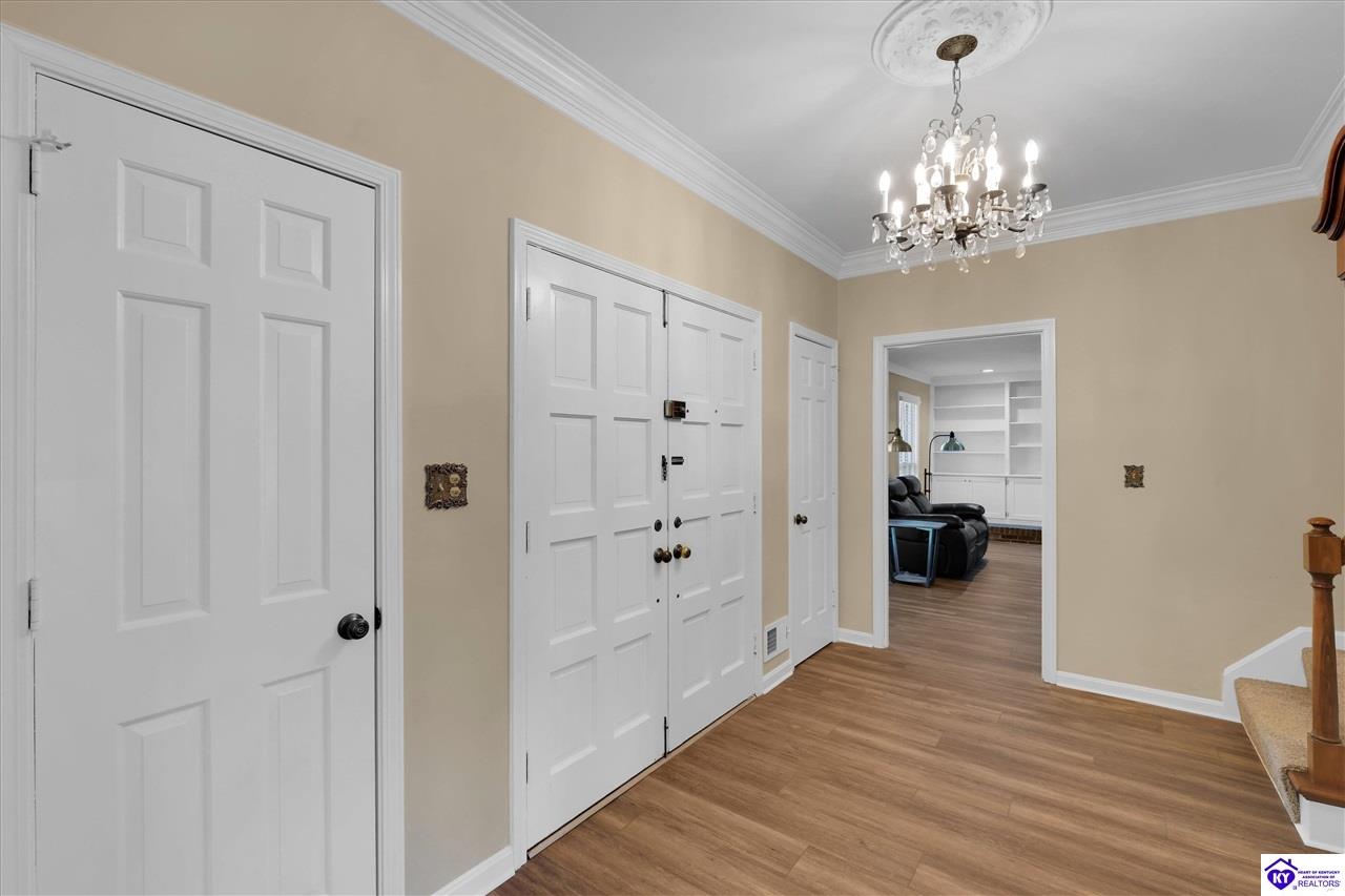 Listing Picture 512 Pennyroyal Way Louisville, KY 40223 MLS HK25001742