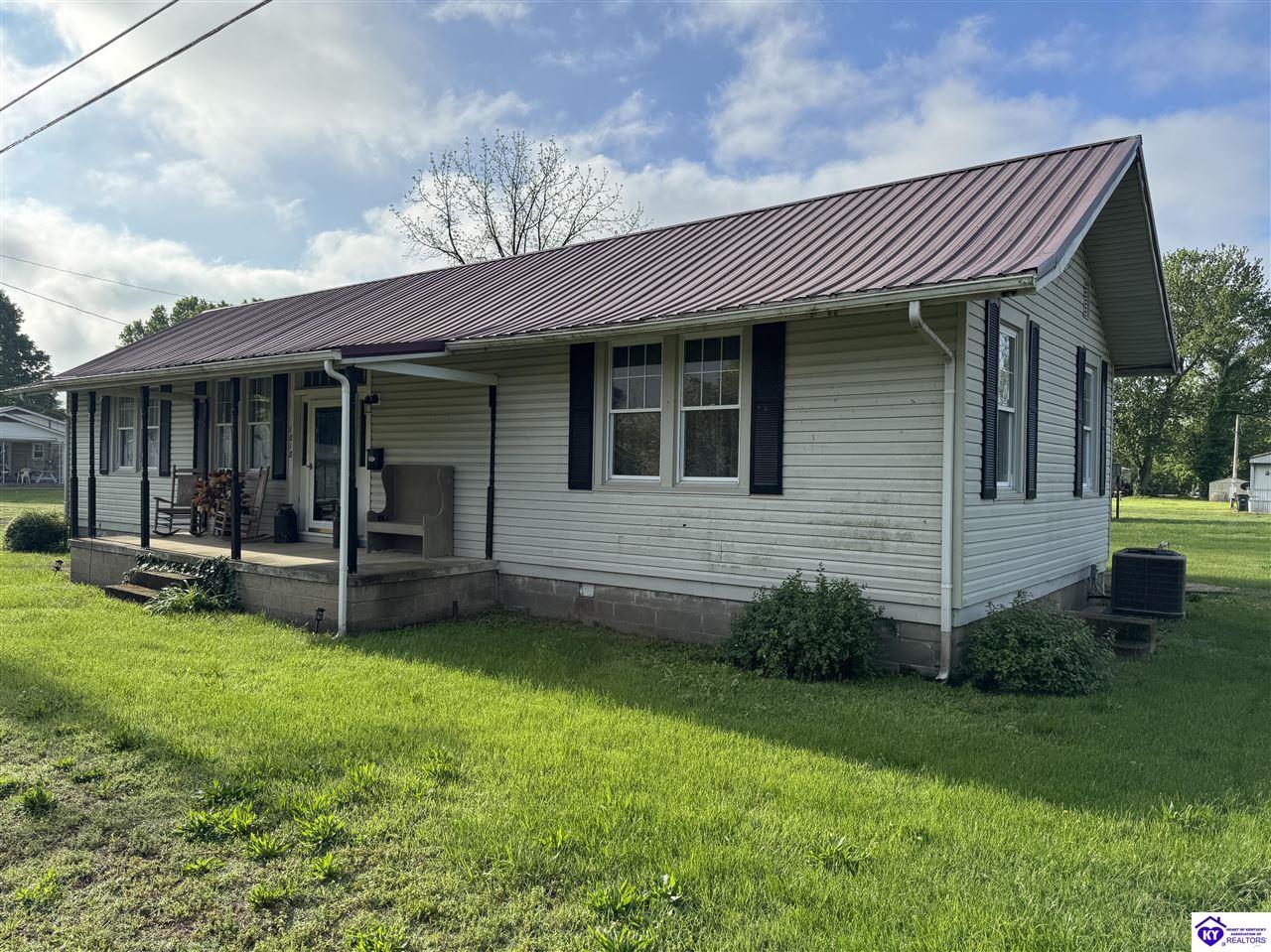 Listing Picture 1018 W Houston Street Cloverport, KY 40111 MLS HK25001744