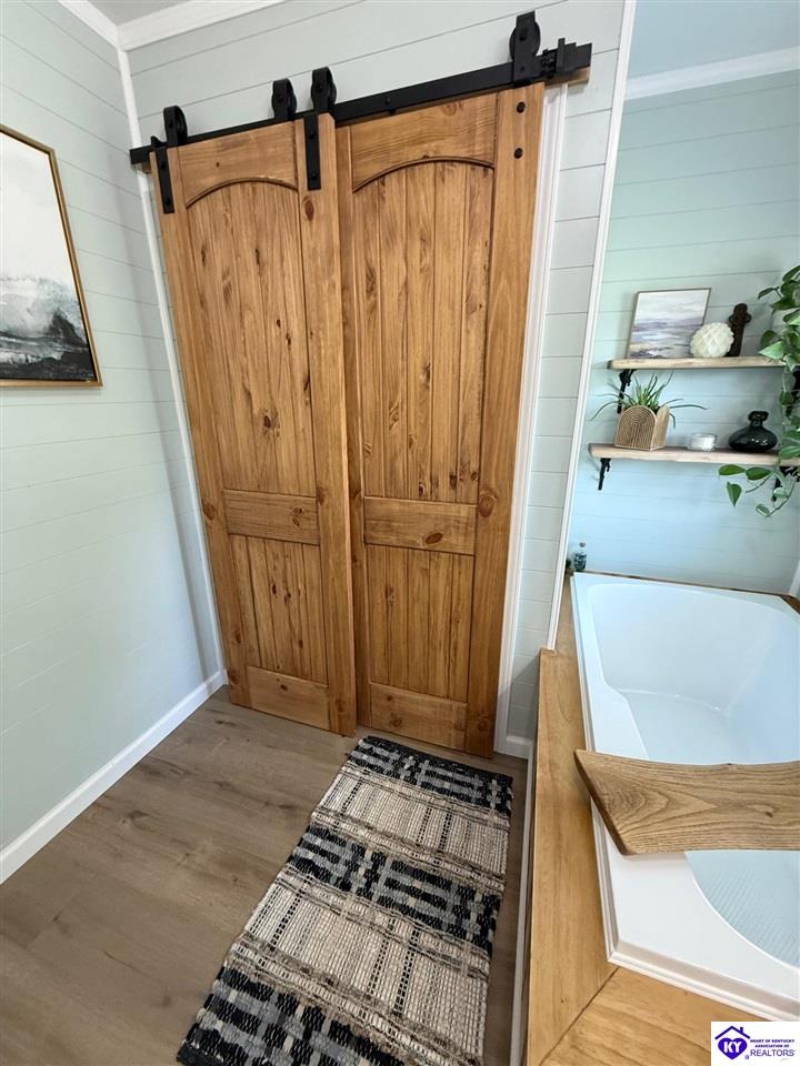 Listing Picture 12781 Hodgenville Road Campbellsville, KY 42718 MLS HK25001755