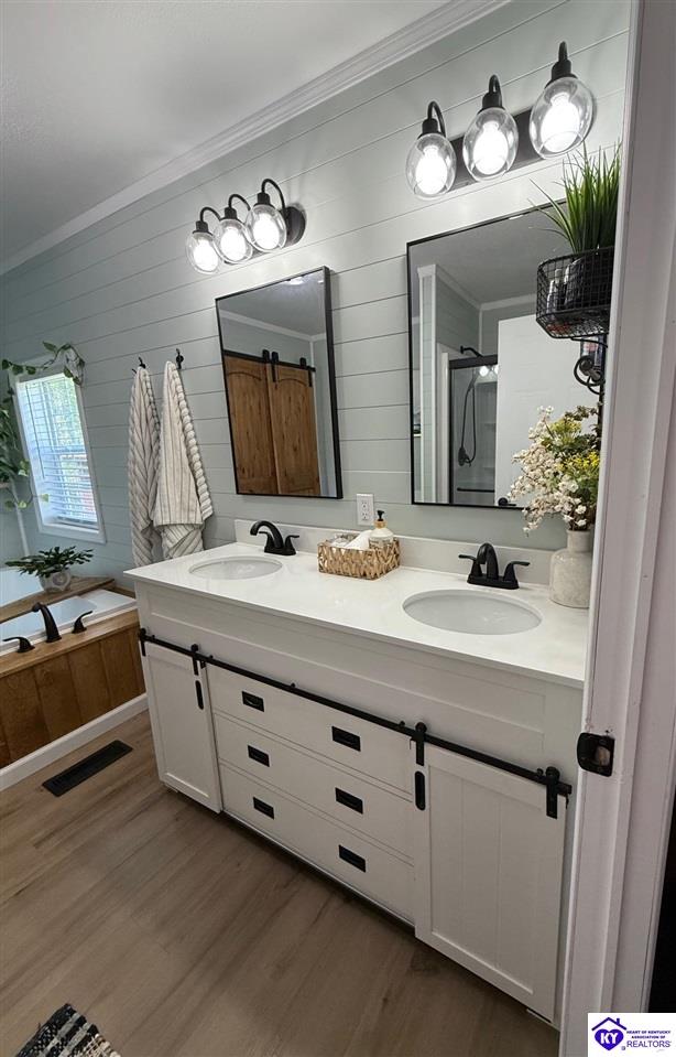 Listing Picture 12781 Hodgenville Road Campbellsville, KY 42718 MLS HK25001755