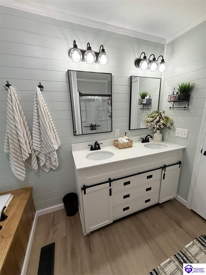 Listing Picture 12781 Hodgenville Road Campbellsville, KY 42718 MLS HK25001755