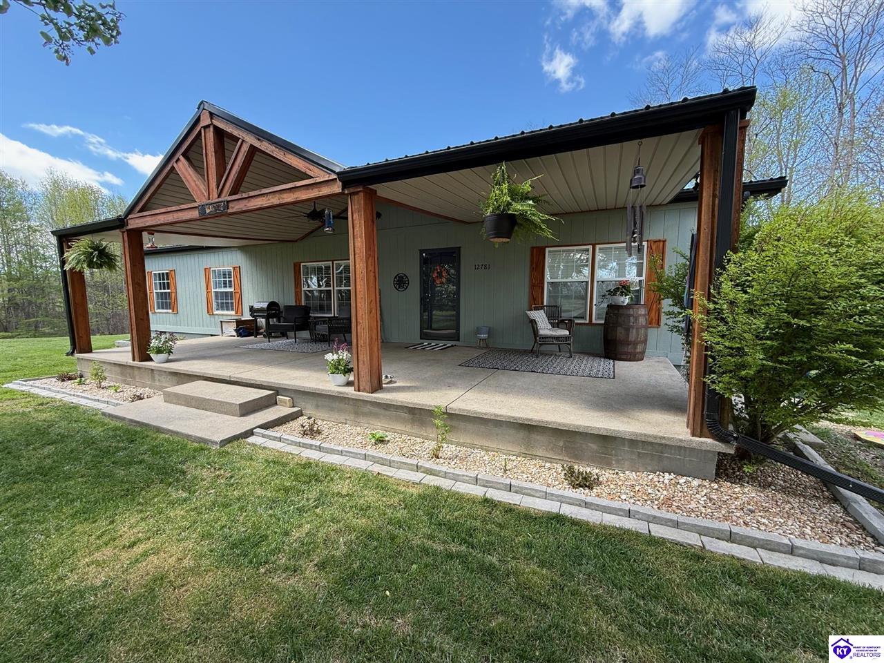 Listing Picture 12781 Hodgenville Road Campbellsville, KY 42718 MLS HK25001755