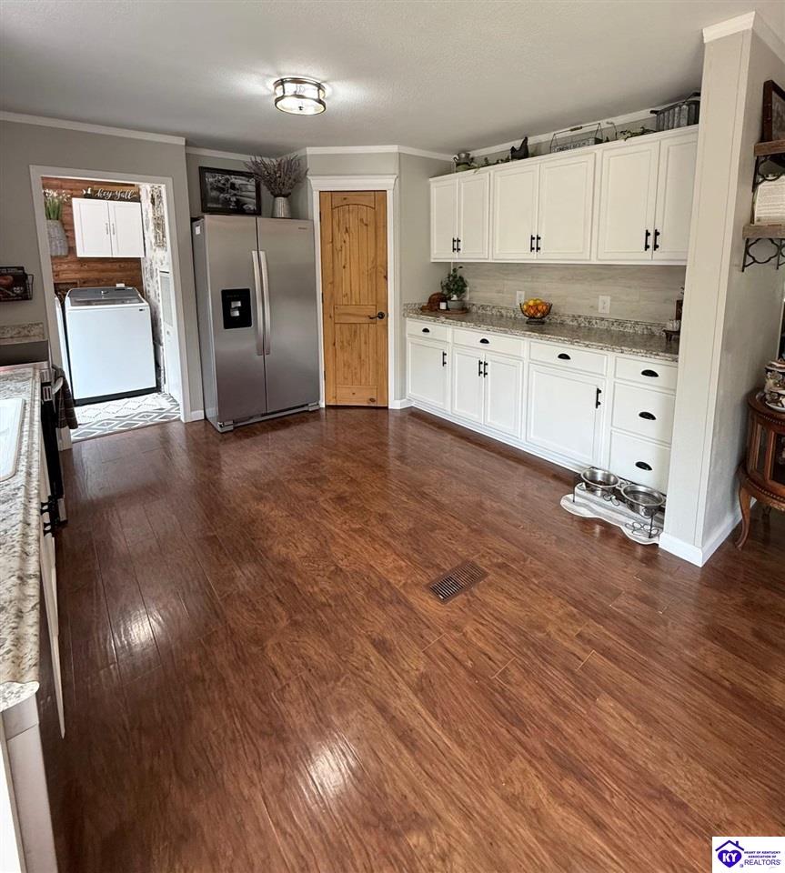 Listing Picture 12781 Hodgenville Road Campbellsville, KY 42718 MLS HK25001755