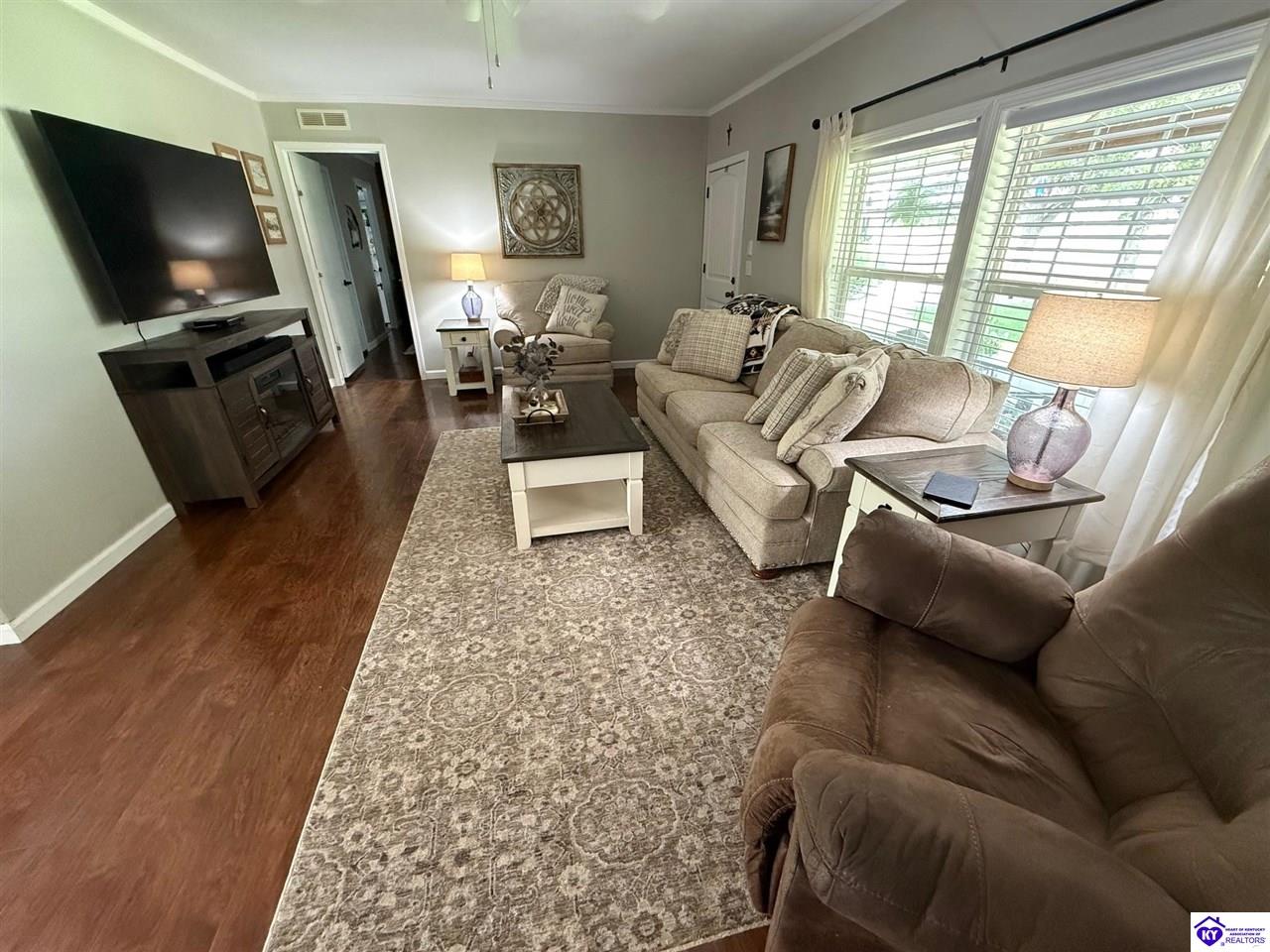 Listing Picture 12781 Hodgenville Road Campbellsville, KY 42718 MLS HK25001755