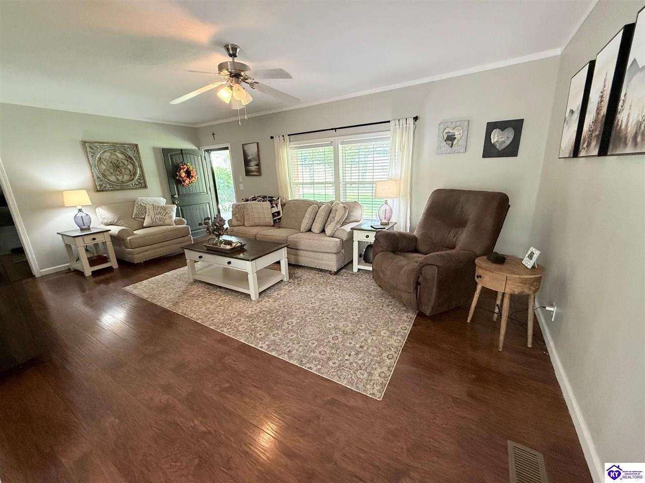 Listing Picture 12781 Hodgenville Road Campbellsville, KY 42718 MLS HK25001755