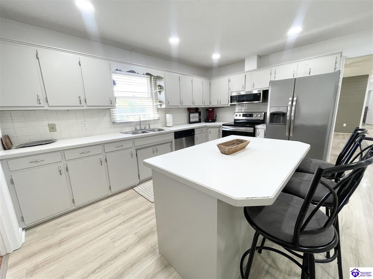 Listing Picture 1083 Soule Chapel Road Campbellsville, KY 42718 MLS HK25001756