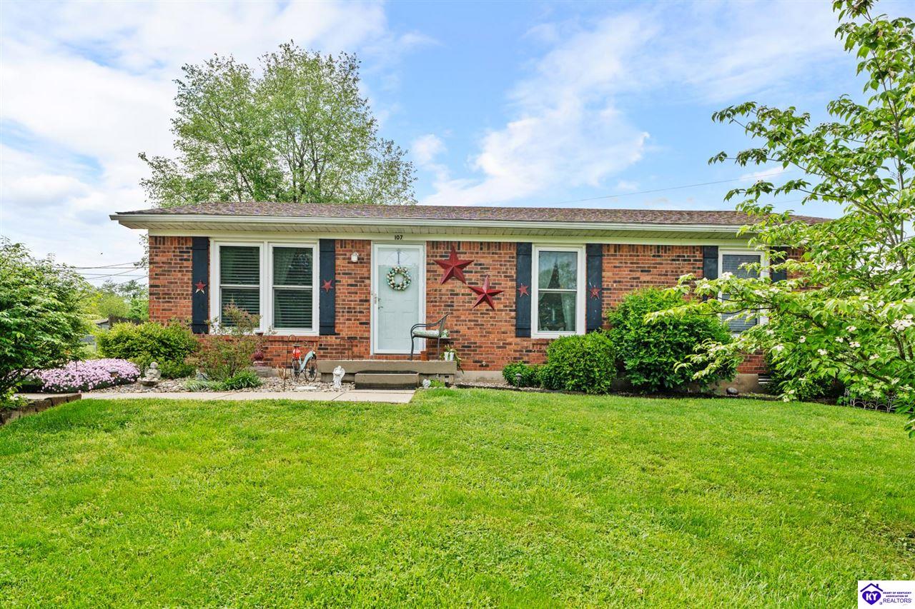 107 Periwinkle DriveRadcliff, KY 40160