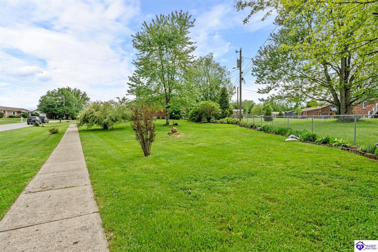 Listing Picture 107 Periwinkle Drive Radcliff, KY 40160 MLS HK25001762