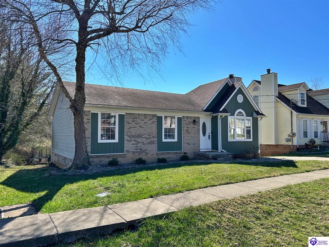 Listing Picture 1304 Amanda Jo Drive Elizabethtown, KY 42701 MLS HK25001764