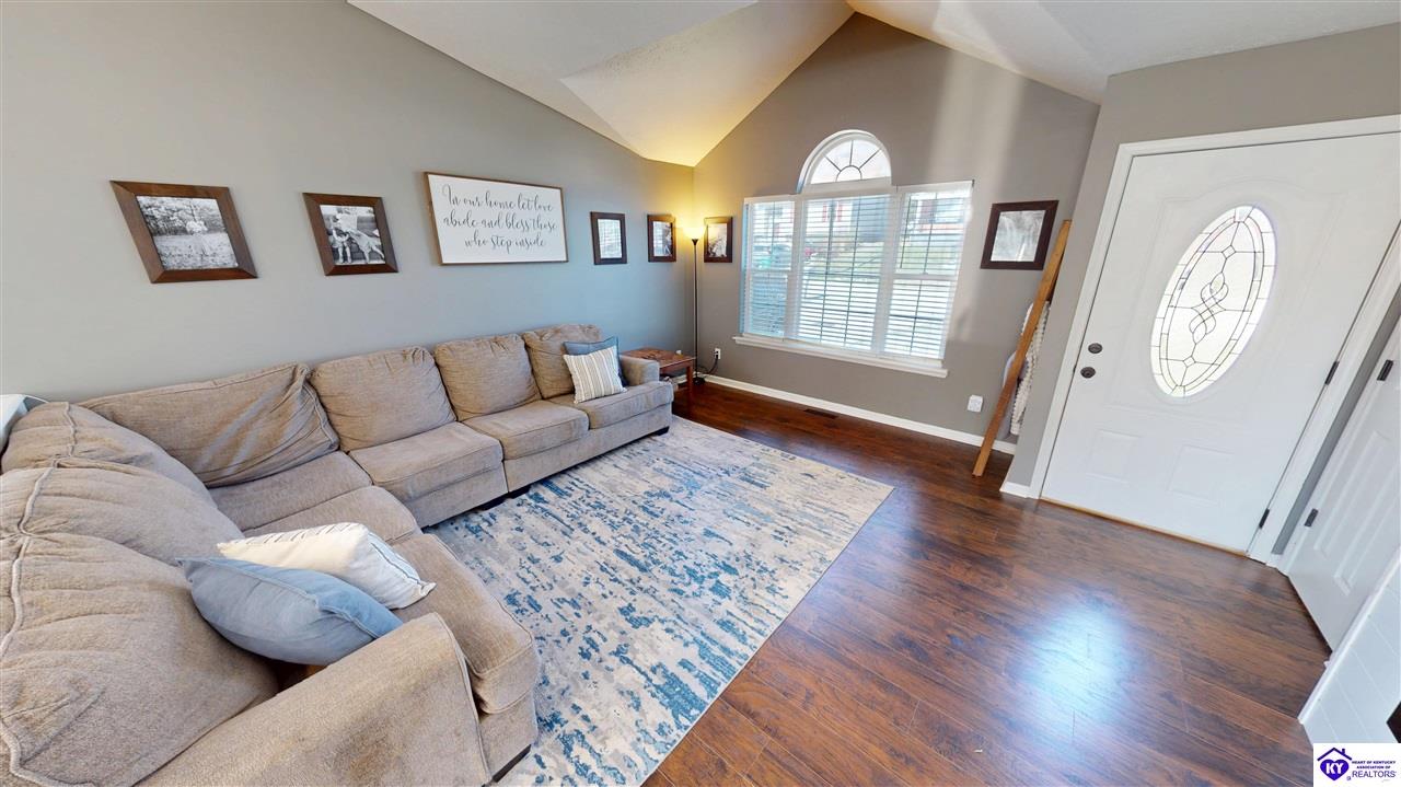 Listing Picture 1304 Amanda Jo Drive Elizabethtown, KY 42701 MLS HK25001764