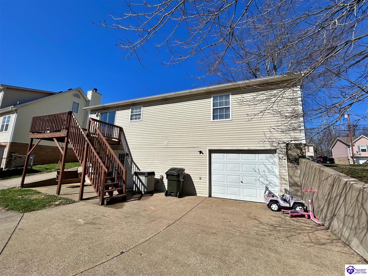 Listing Picture 1304 Amanda Jo Drive Elizabethtown, KY 42701 MLS HK25001764