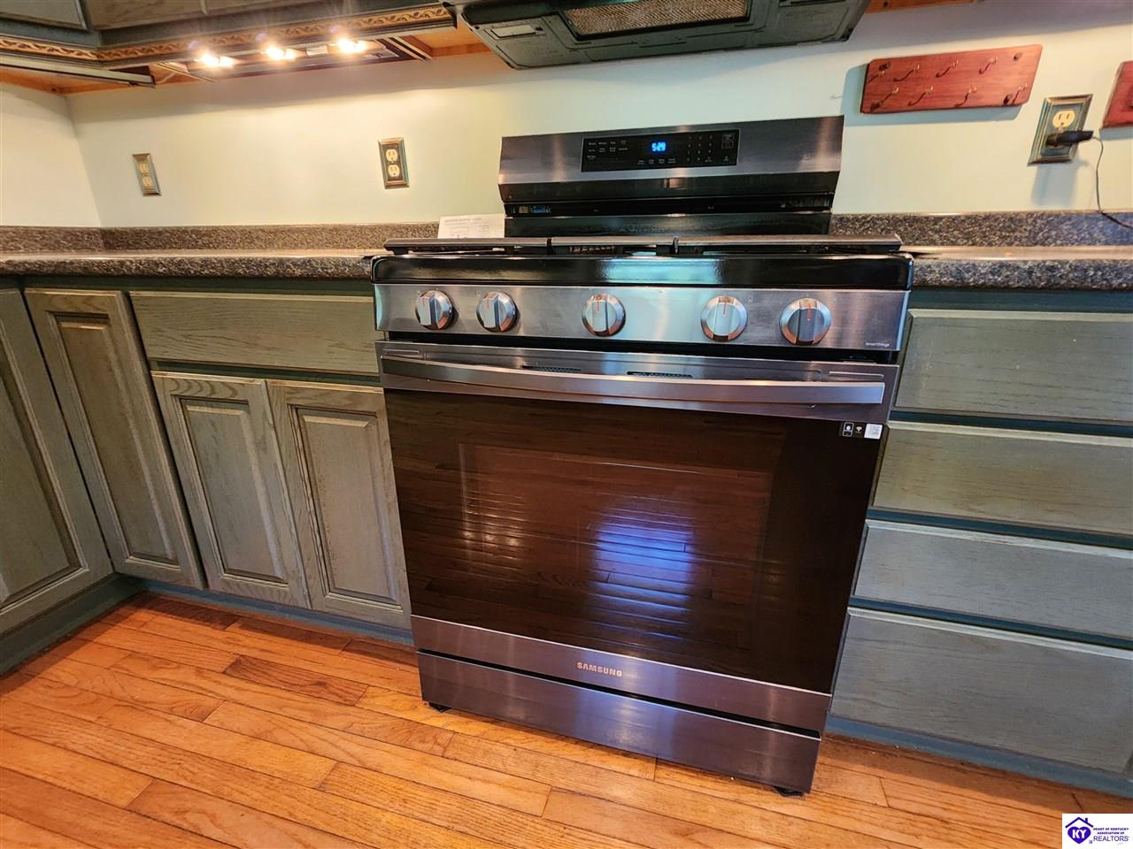 Listing Picture 400 Old Dixie Loop Upton, KY 42784 MLS HK25001771