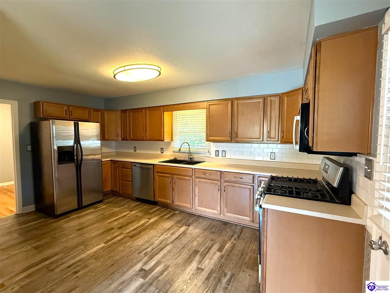 Listing Picture 701 Dogwood Drive Elizabethtown, KY 42701 MLS HK25001772