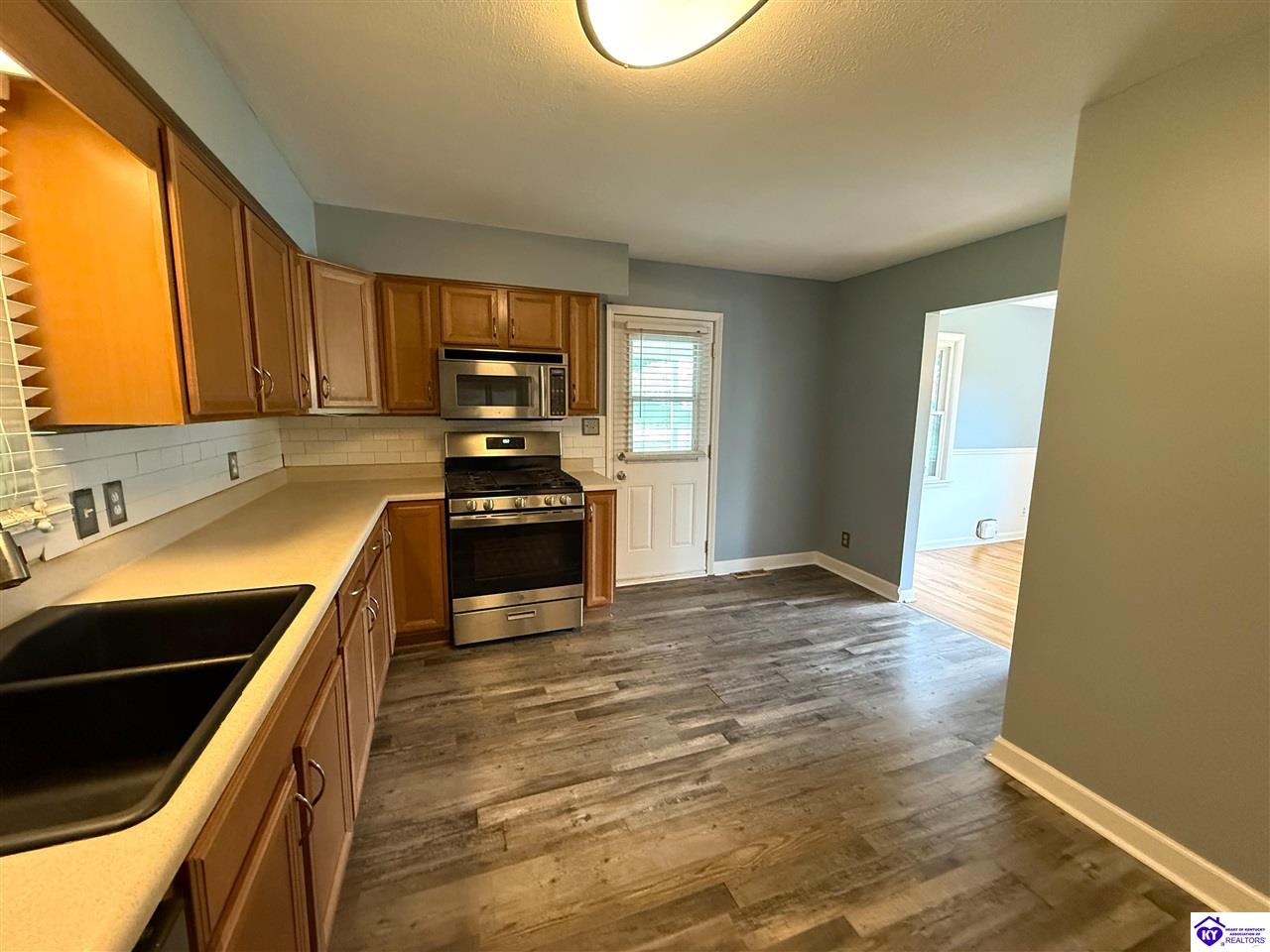 Listing Picture 701 Dogwood Drive Elizabethtown, KY 42701 MLS HK25001772