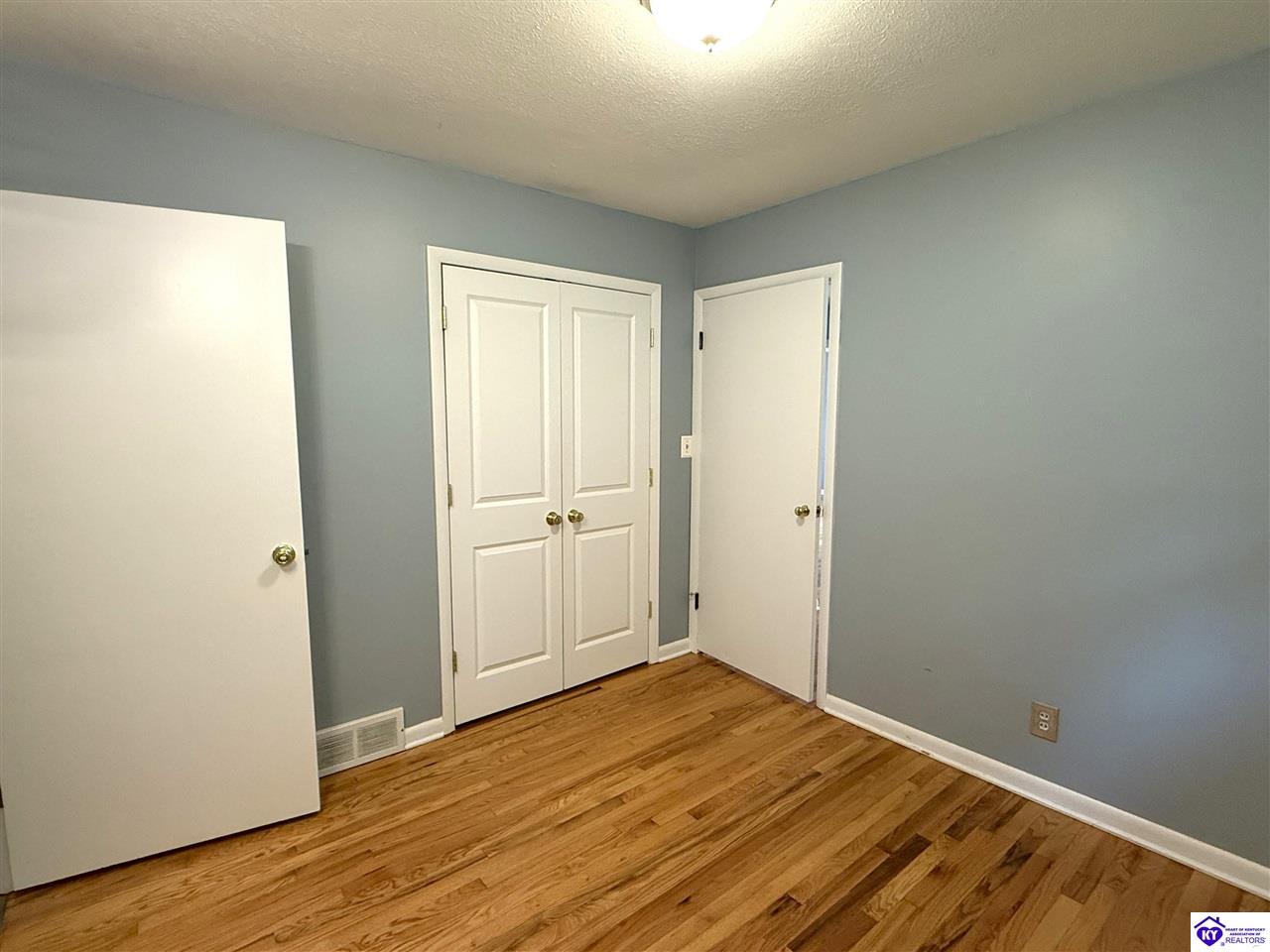 Listing Picture 701 Dogwood Drive Elizabethtown, KY 42701 MLS HK25001772