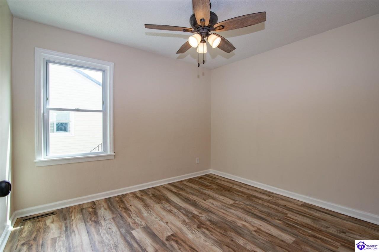 Listing Picture 522 Lee Road Elizabethtown, KY 42701 MLS HK25001777