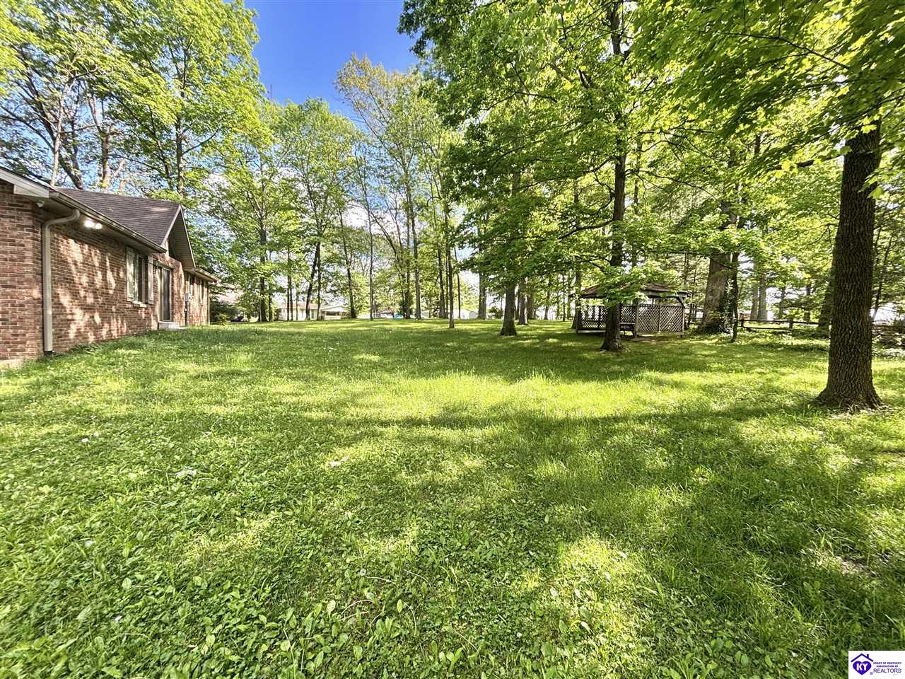 Listing Picture 76 Hearon Road Campbellsville, KY 42718 MLS HK25001782