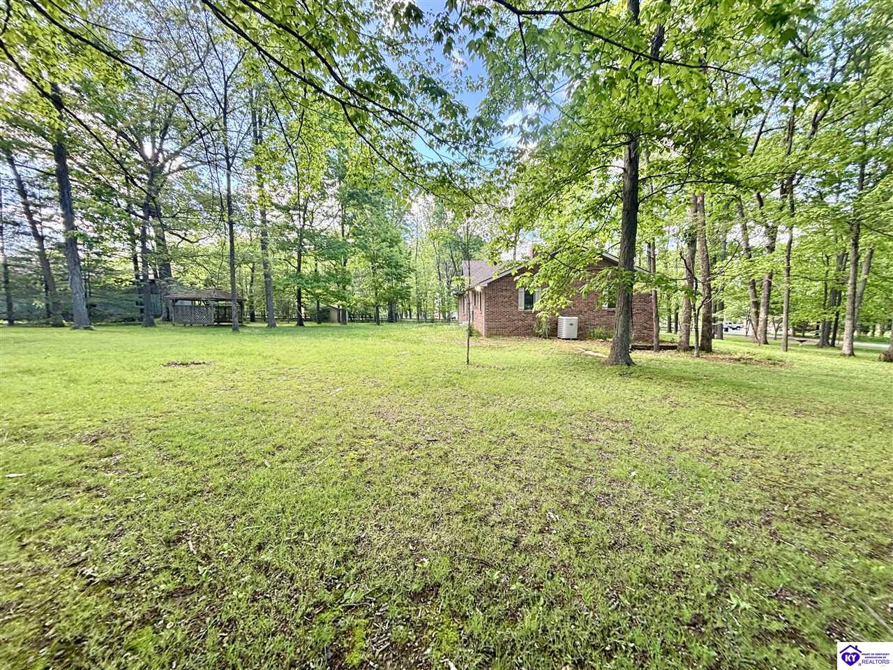 Listing Picture 76 Hearon Road Campbellsville, KY 42718 MLS HK25001782