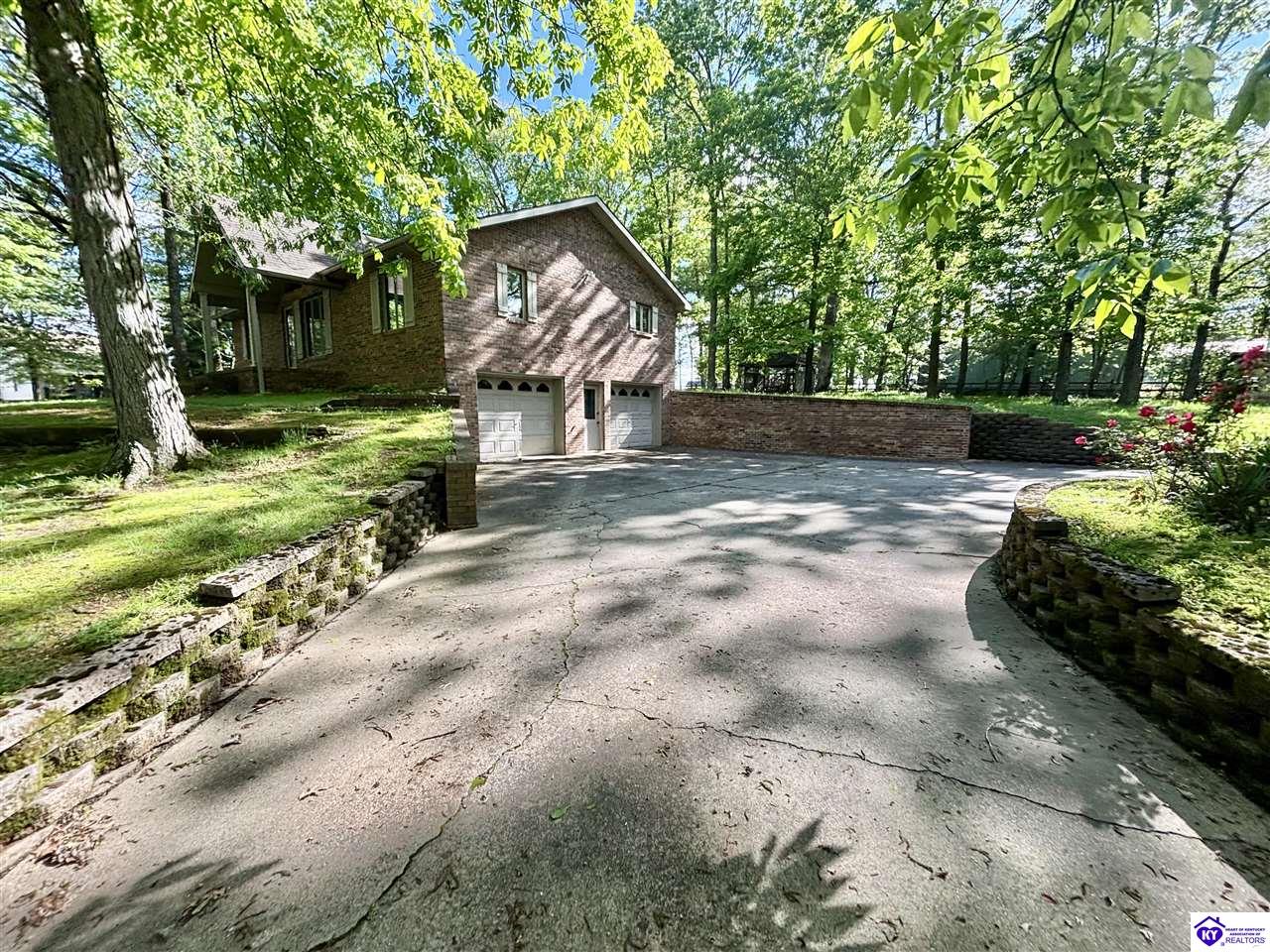 Listing Picture 76 Hearon Road Campbellsville, KY 42718 MLS HK25001782