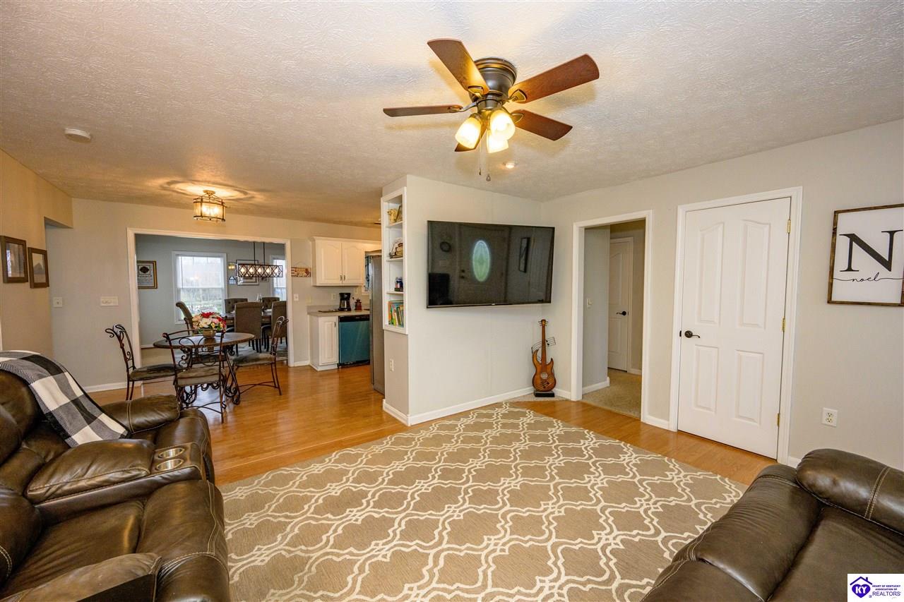 Listing Picture 851 Alvin Brooks Road Buffalo, KY 42716 MLS HK25001789