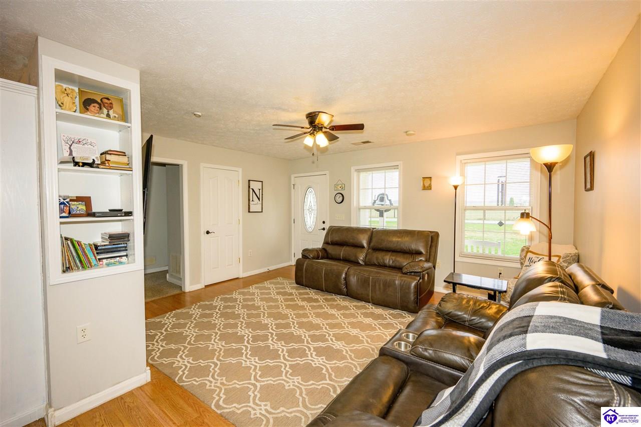 Listing Picture 851 Alvin Brooks Road Buffalo, KY 42716 MLS HK25001789