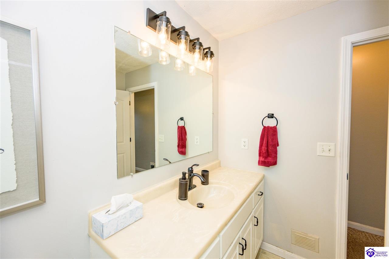 Listing Picture 851 Alvin Brooks Road Buffalo, KY 42716 MLS HK25001789