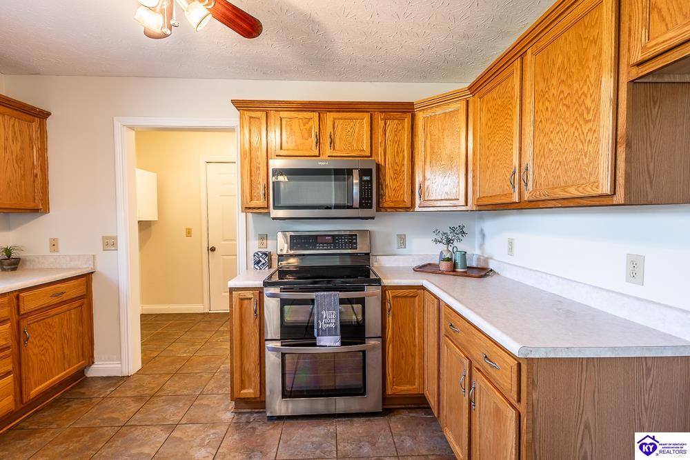 Listing Picture 213 Northridge Circle Hodgenville, KY 42748 MLS HK25001791