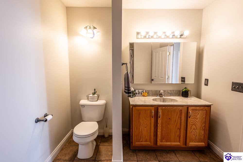 Listing Picture 213 Northridge Circle Hodgenville, KY 42748 MLS HK25001791