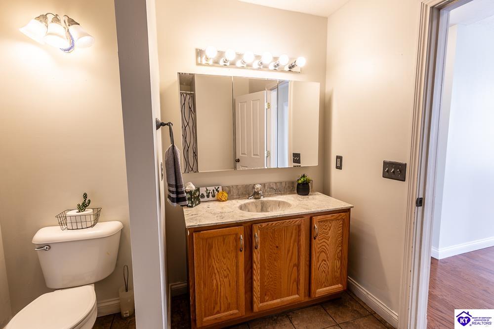 Listing Picture 213 Northridge Circle Hodgenville, KY 42748 MLS HK25001791