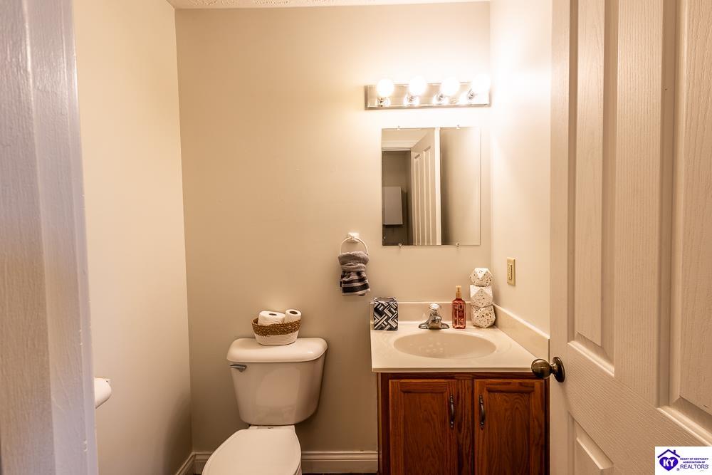 Listing Picture 213 Northridge Circle Hodgenville, KY 42748 MLS HK25001791