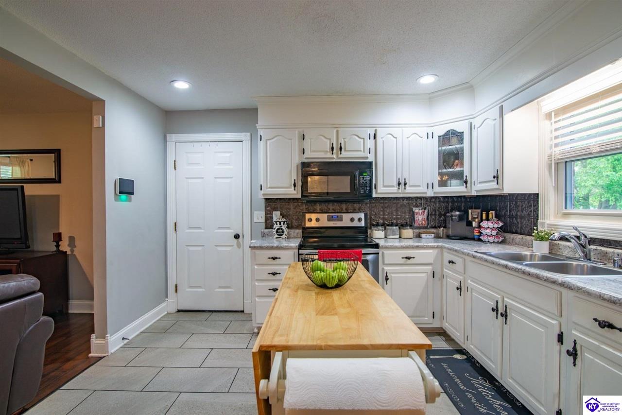 Listing Picture 395 Poplar Trace Elizabethtown, KY 42701 MLS HK25001792